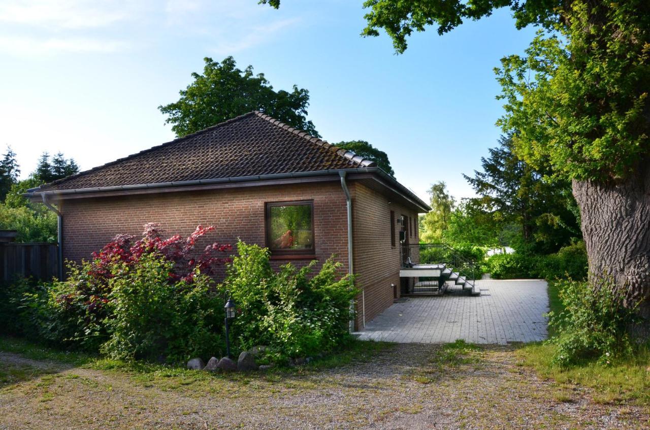 Ferienwohnung Am See Ойтин  Экстерьер фото